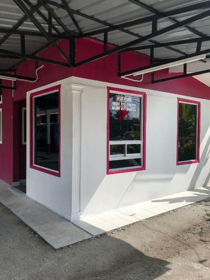 Rayyan'S Roomstay Pantai Kok Exteriör bild
